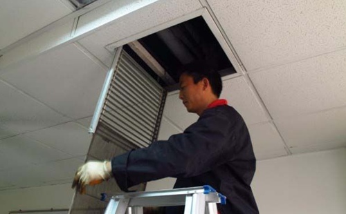 中央空調漏水怎樣維修