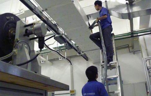 中央空調維修高空作業，克萊門特工程師高標準效果快保障售后無憂